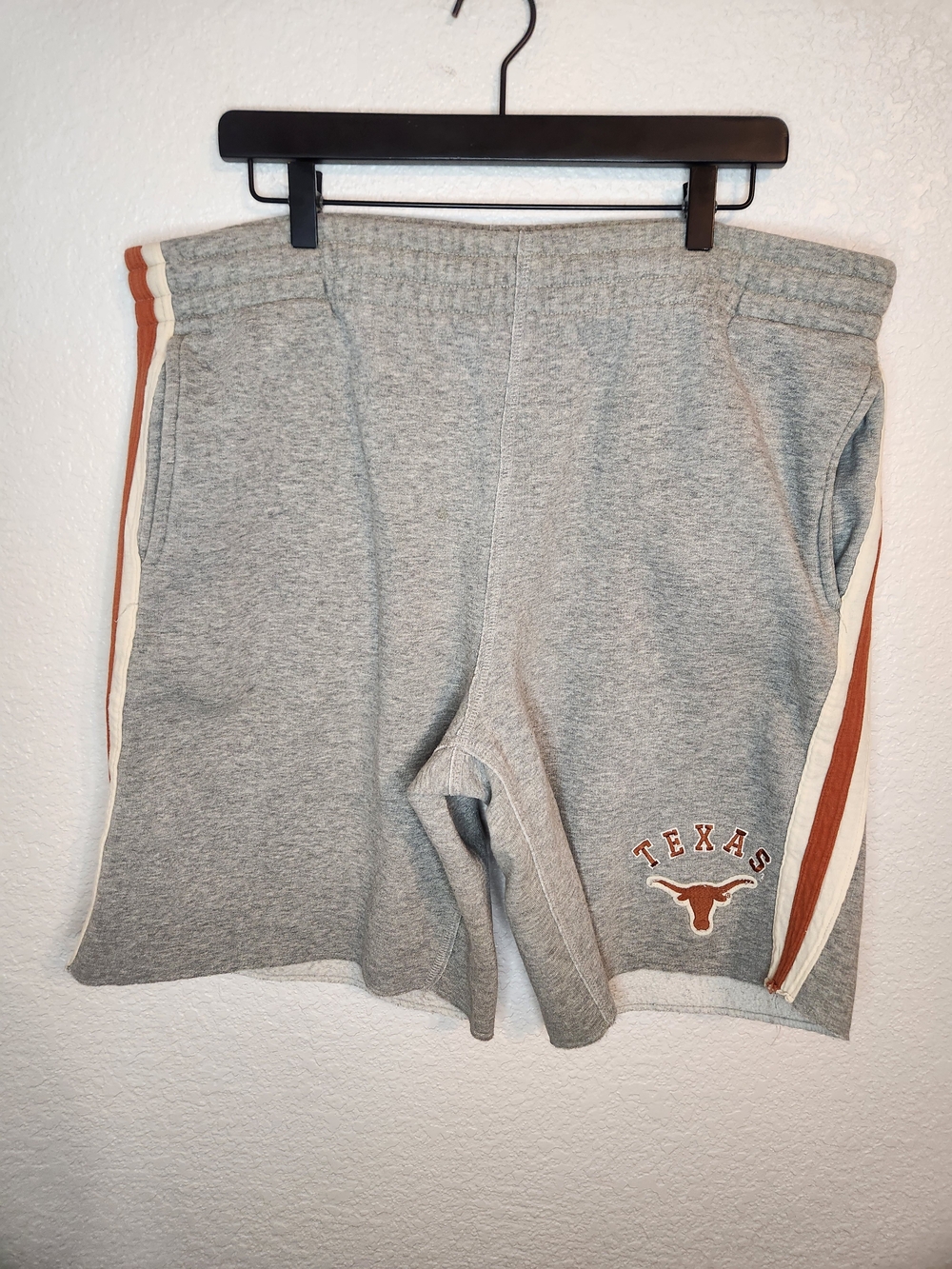 Colosseum Texas Longhorns men's Gray Athletic Shorts with Orange Trim size L